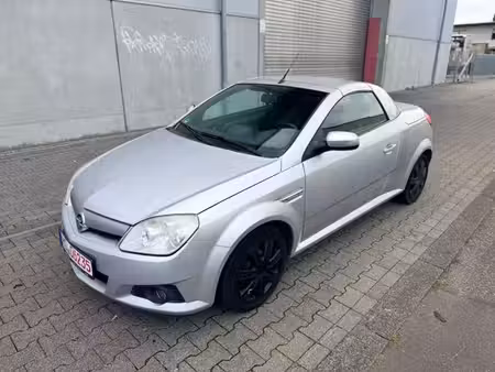 Opel Tigra Twintop 1.8 125 Sport