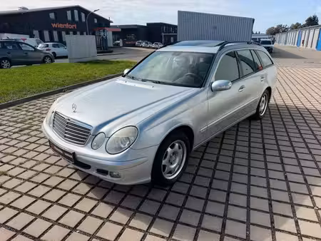 Mercedes-Benz Classe E E 200