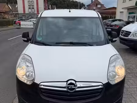 Opel Combo 1.2