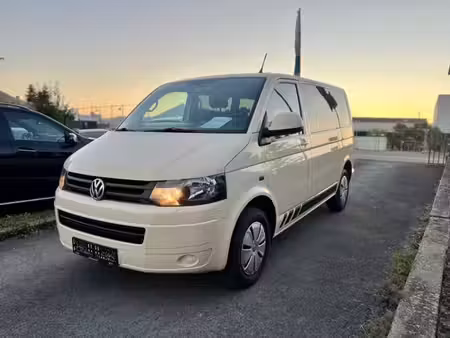 Volkswagen Transporter T5 2.0 TDI 102
