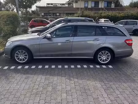 Mercedes-Benz Classe E E 220 2.1 CDI 170