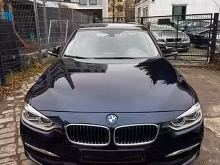 BMW Série 3 330e 2.0 184 Individual