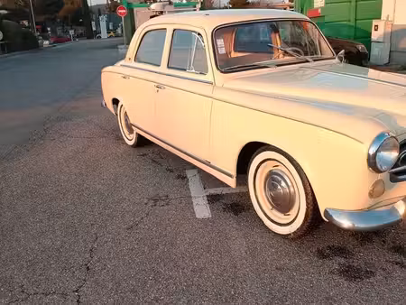 Peugeot 403 