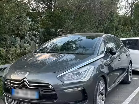 DS 5 2.0 HDi 160
