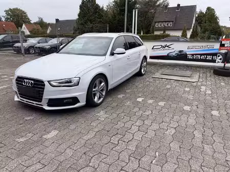 Audi A4 2.0 TDI 150 S line