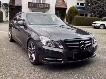 Mercedes-Benz Classe E E 250 2.1 150 Avantgarde 4Matic