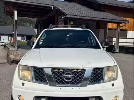 Nissan Navara 2.5 dCi 174