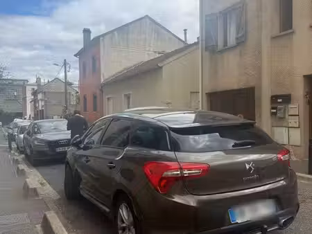 DS 5 1.6 HDi 115