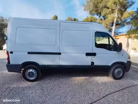 Nissan Interstar 2.5 dCi 120