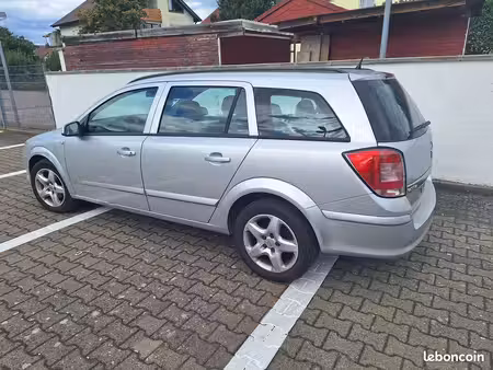 Opel Astra 1.6 115