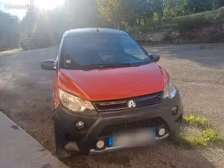 Aixam Crossover 