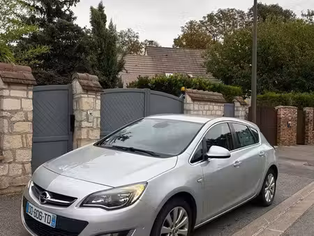 Opel Astra 1.4 140 Cosmo