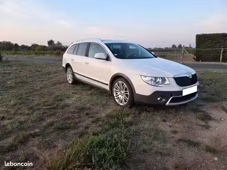 Škoda Superb 1.6 140 Business 4x4