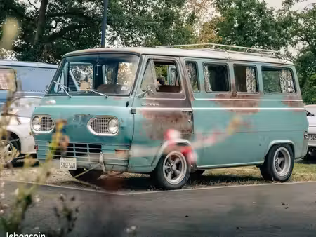 Ford Econoline 
