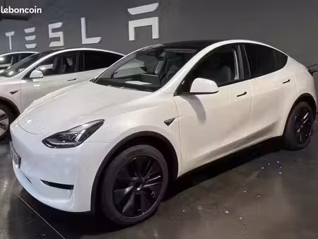 Tesla Model Y Grande Autonomie