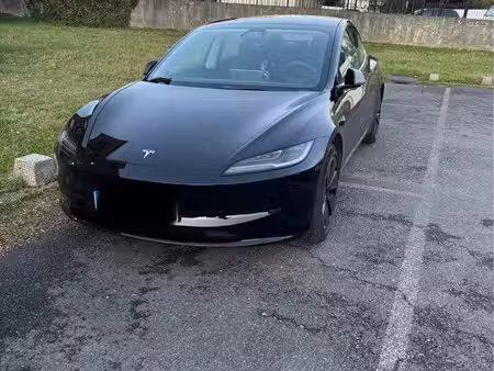 Tesla Model 3 275
