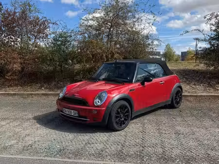 Mini Cabrio Cooper 1.6 115