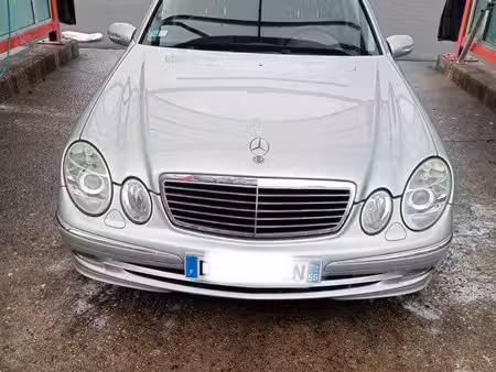 Mercedes-Benz Classe E E 220 2.1 150