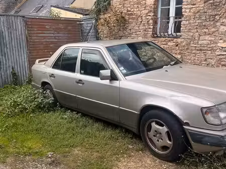Mercedes-Benz Classe E 300 D