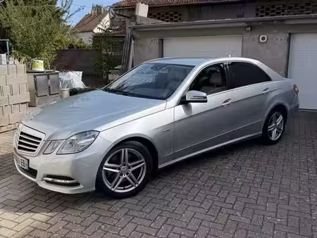 Mercedes-Benz Classe E E 350 V6 3.0 CDI 265 Avantgarde