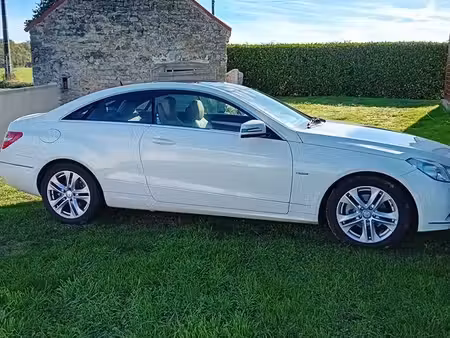 Mercedes-Benz Classe E E 220