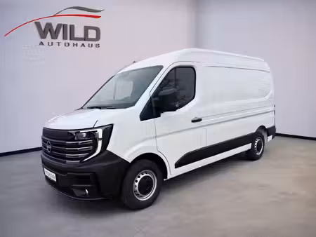 Nissan Interstar 143