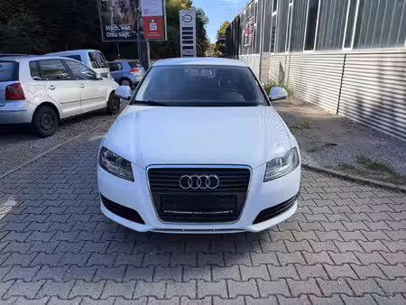 Audi A3 1.6 102 Attraction