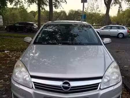 Opel Astra 1.4 90