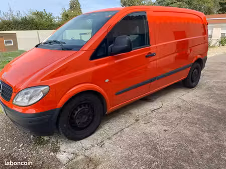 Mercedes-Benz Vito 115 2.1 116
