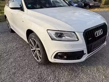 Audi Q5 2.0 TDI 190 S line quattro
