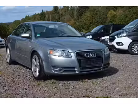 Audi A4 1.6 102