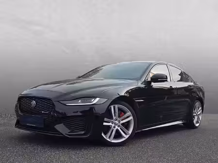 Jaguar XE P250 2.0 250 R-Dynamic Black