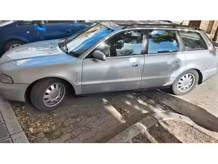 Audi A4 V6 2.8 193 quattro