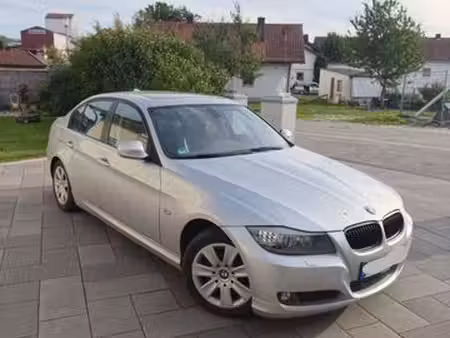 BMW Série 3 318i 2.0 143