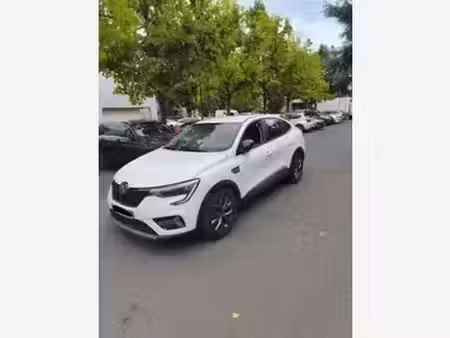 Renault Arkana E-Tech 1.6 145 Evolution