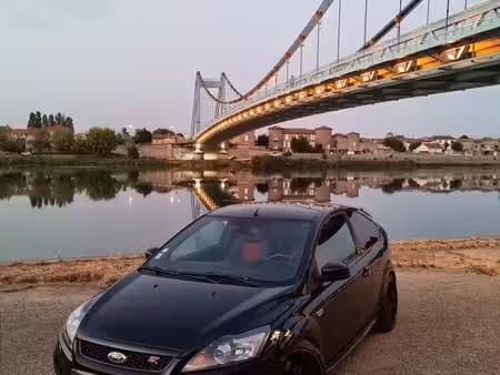 Ford Focus ST 2.5 225