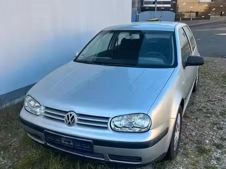 Volkswagen Golf 1.4 75