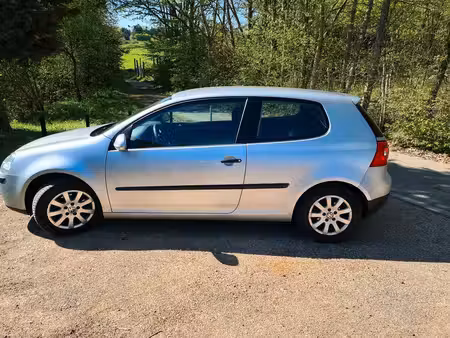 Volkswagen Golf 1.9 TDI 105
