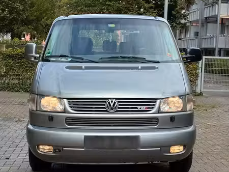 Volkswagen Transporter T5 2.5 TDI 102