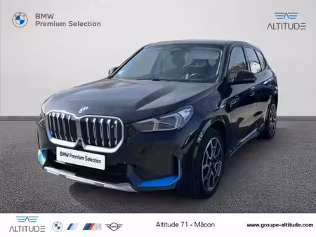 BMW iX1 