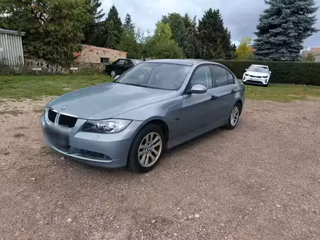 BMW Série 3 318i 2.0 129