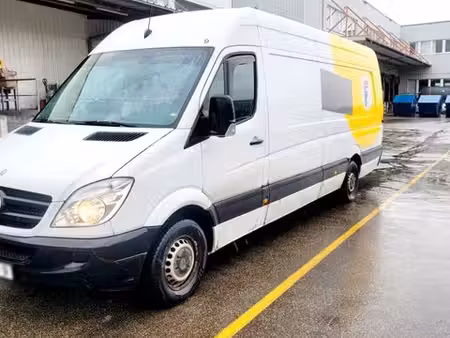 Mercedes-Benz Sprinter 