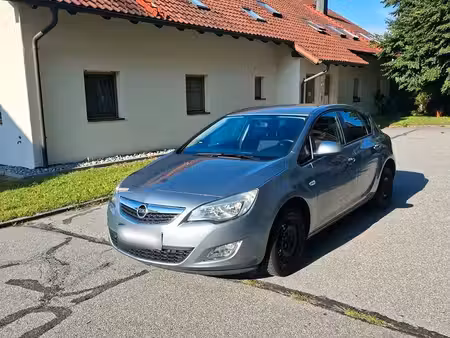 Opel Astra 1.4 140