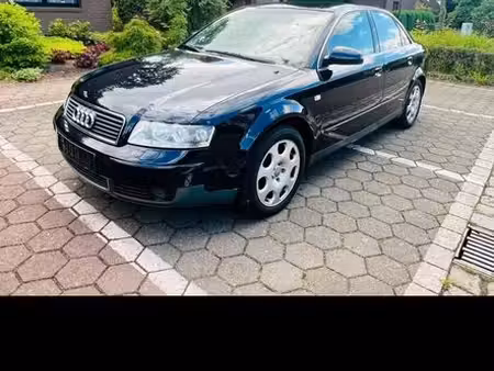 Audi A4 V6 2.4 170