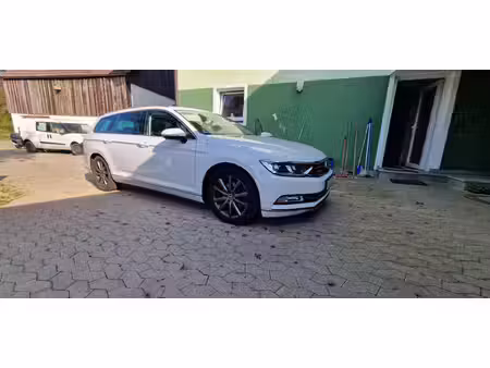 Volkswagen Passat 2.0 TSI 220 Confortline
