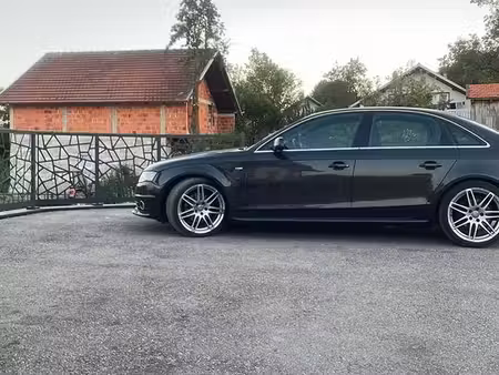 Audi A4 2.0 TDI 143 S line