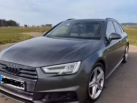 Audi A4 2.0 TDI 190 S line quattro