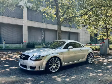 Audi TT V6 3.2 250 quattro