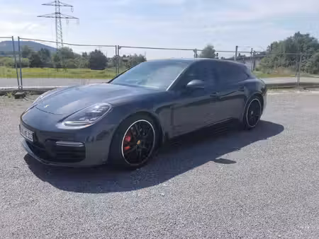 Porsche Panamera GTS V8 4.0 460 4x4