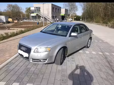 Audi A4 2.0 FSI 150